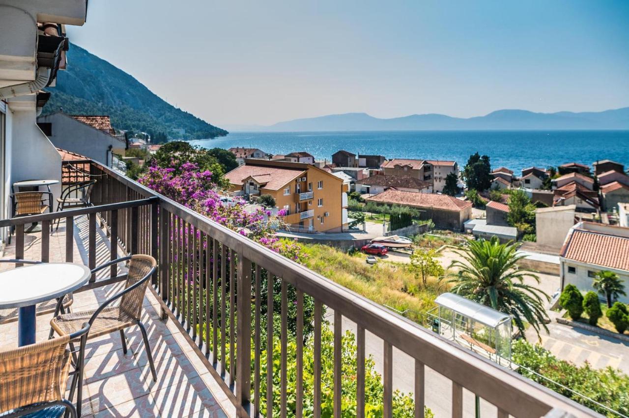 Apartmani Gradac 外观 照片